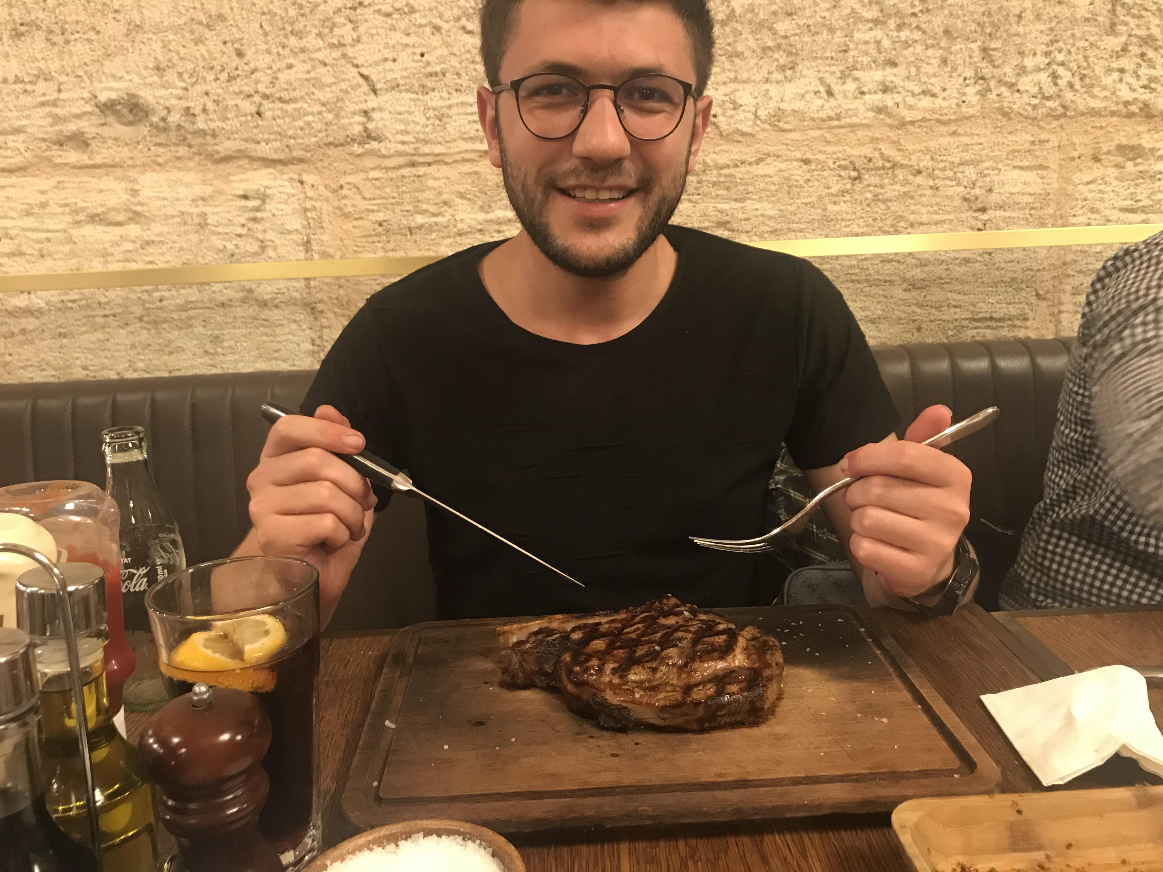 Şener Memiş
